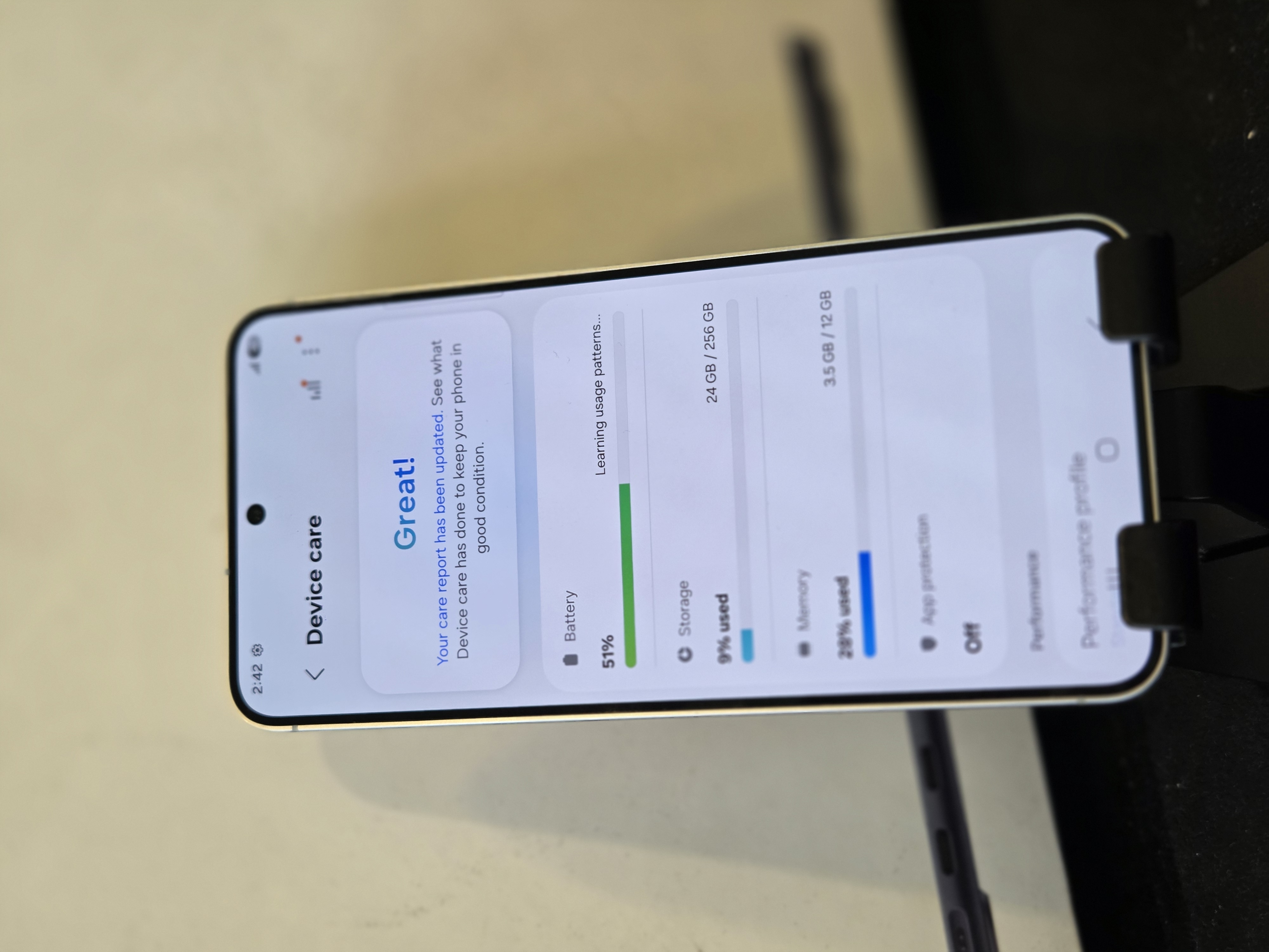 REFURBISHED Samsung Galaxy S25 256GB photo 3