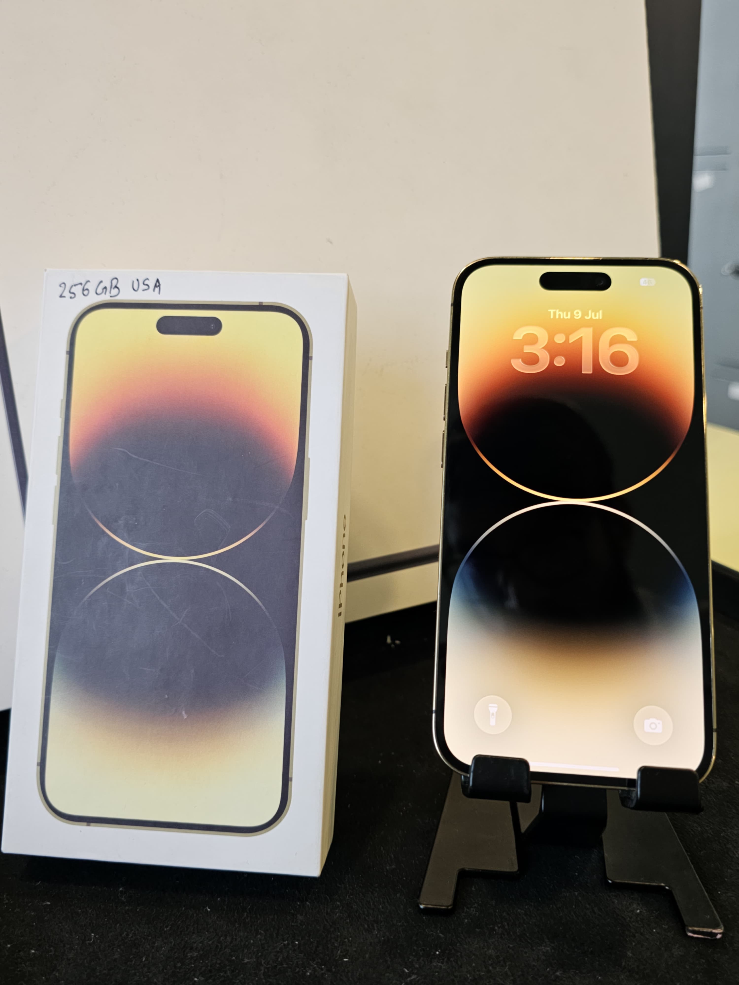 REFURBISHED I PHONE 14 PRO 25 GB photo 3